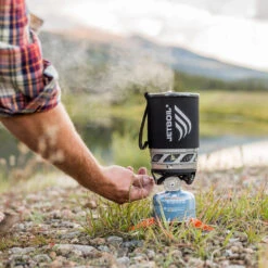 Jetboil MicroMo Cooking System - Carbon 19 Jetboil MicroMo Cooking System - Carbon -Camping Sales Shop 1090950 insitu05