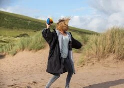 Dryrobe Advance Kids Short Sleeve BLACK BLUE -Camping Sales Shop KIDS BEACH DRYROBE 176 09e98dbf 1e9d 4f2b 99f2 f026a29d85f7 2024x2024 2