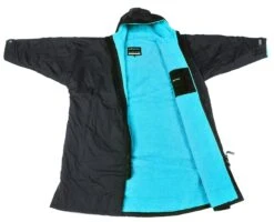 Dryrobe Advance Long Sleeve BLACK BLUE - RECYCLED -Camping Sales Shop Long sleeve 0001 BlackBlue 2024x2024 32d3ae3a cb1b 40b7 8fcf 3de7dbfb6f5f