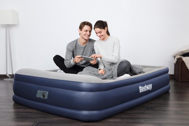 Camping Sales Shop -Camping Sales Shop bw67630gb 18ftft single tritech airbed 2 768x512 1